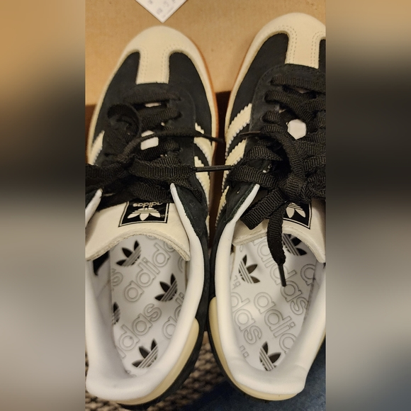 SOLD Adidas Samba OG limited edition - Picture 6 of 8
